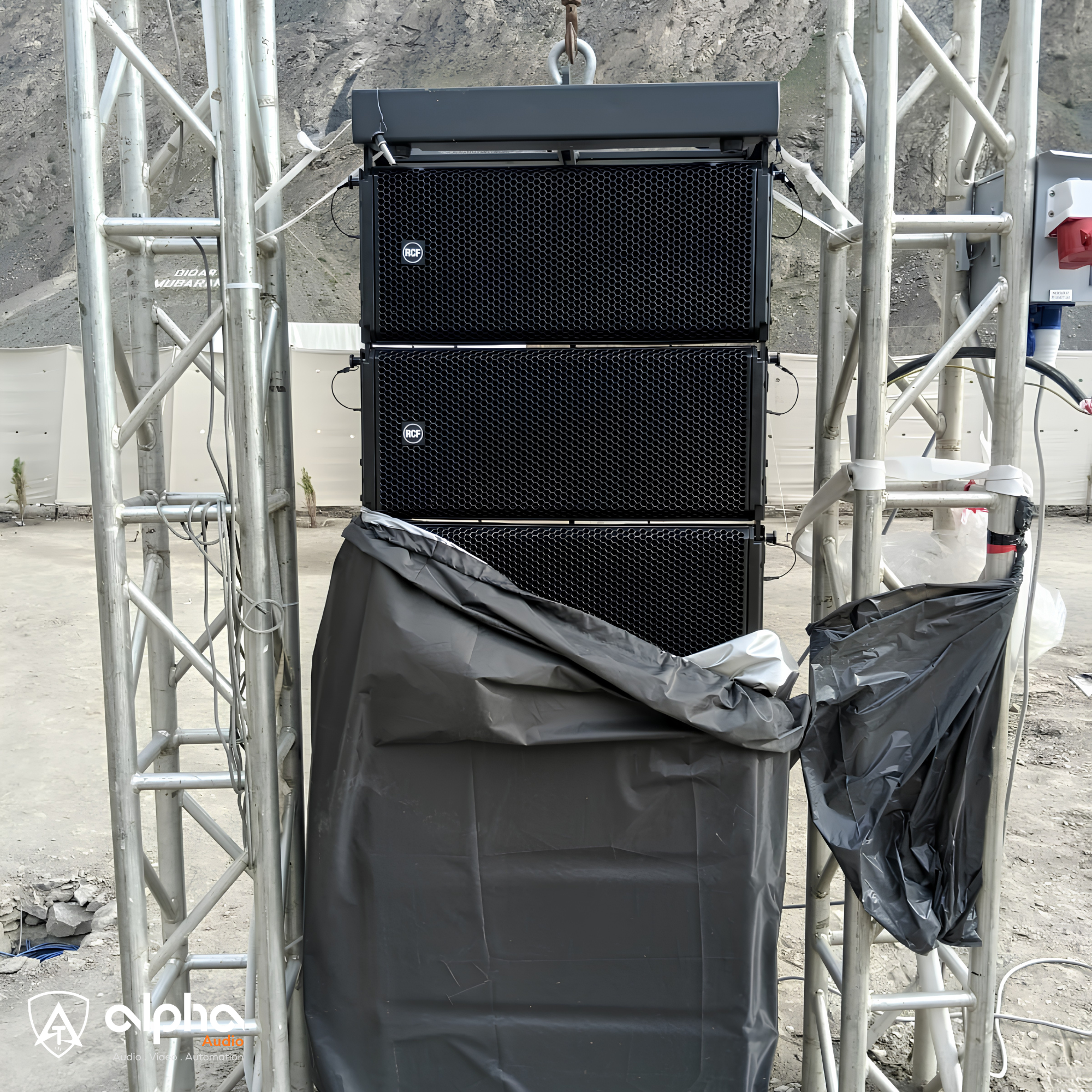 NEW BENCHMARK FOR LIVE SOUND IN PAKISTAN 9