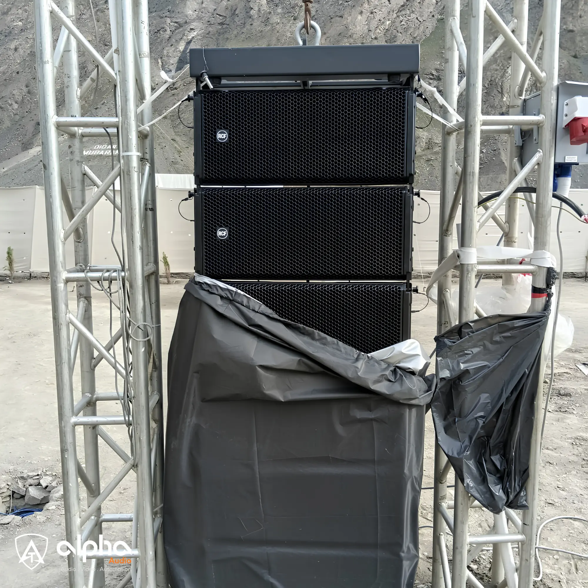 NEW BENCHMARK FOR LIVE SOUND IN PAKISTAN 8